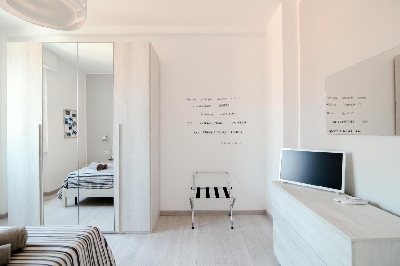 Bright Home - The House Of Travelers Como Exterior photo